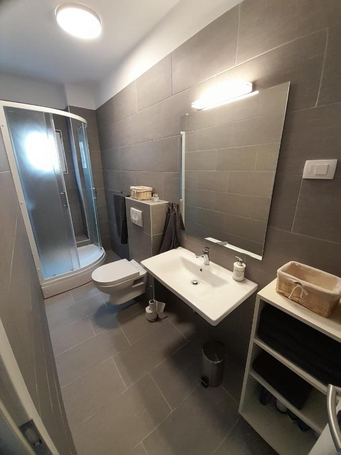 Apartman Vitamare 160 M From The Beach Нови Винодолски Екстериор снимка