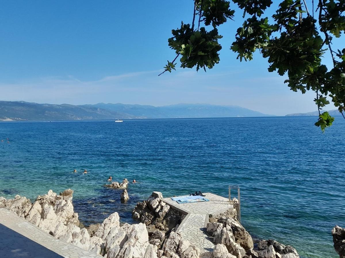 Apartman Vitamare 160 M From The Beach Нови Винодолски Екстериор снимка